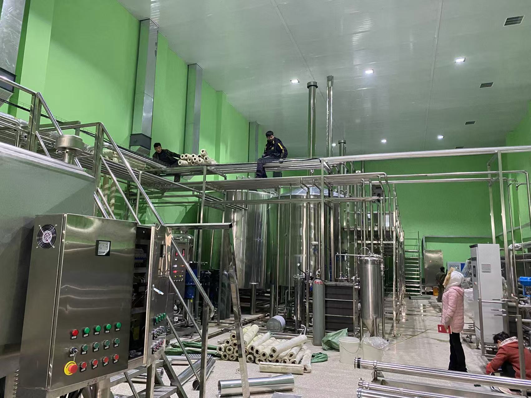 百色精酿啤酒设备厂—精酿啤酒设备制造：传承工艺与创新科技的交融